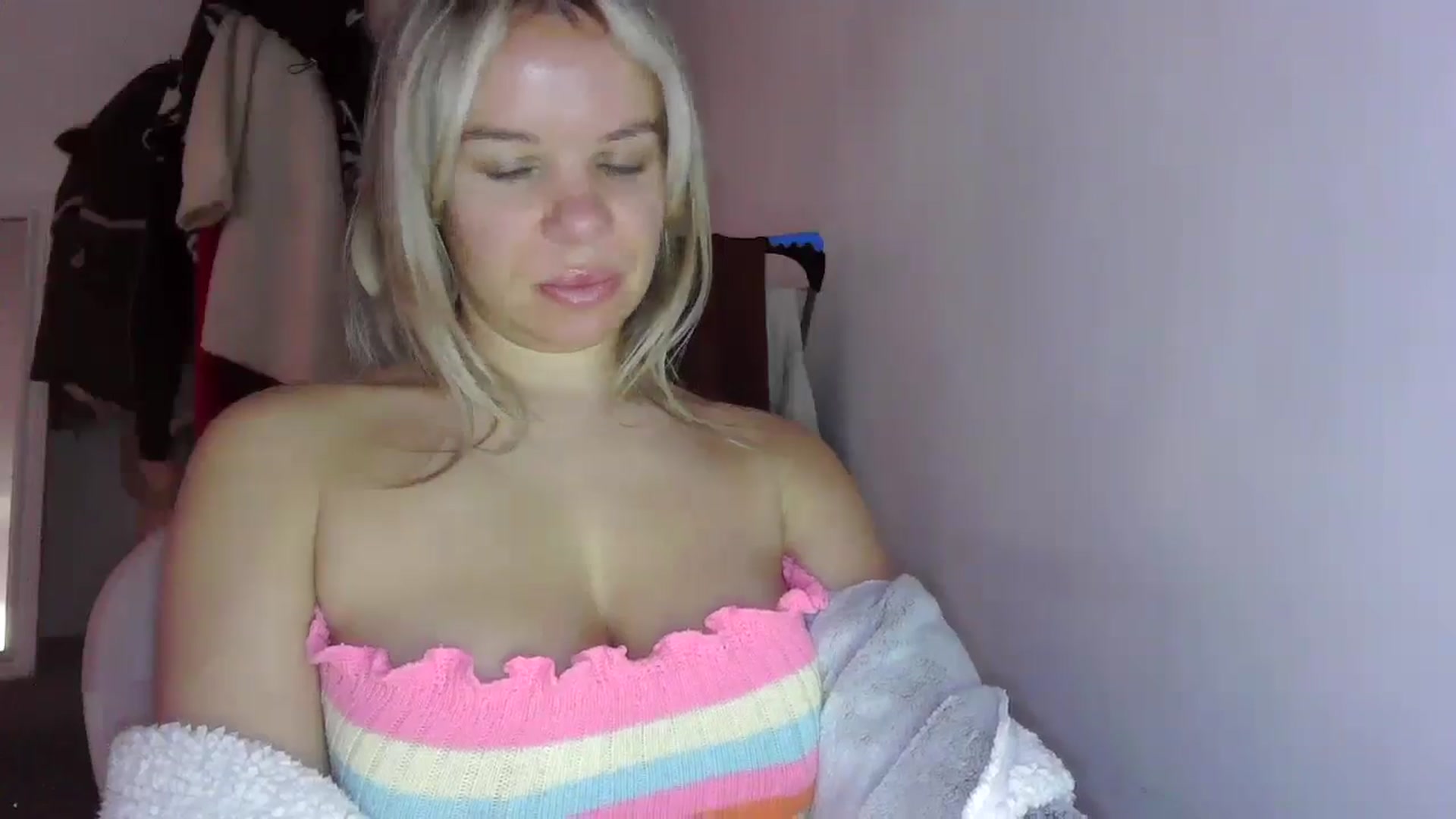 Gallery image thumbnail from BritishGirl's myfreecams stream on, 01/23/2026, 14:11 image 6 of 20