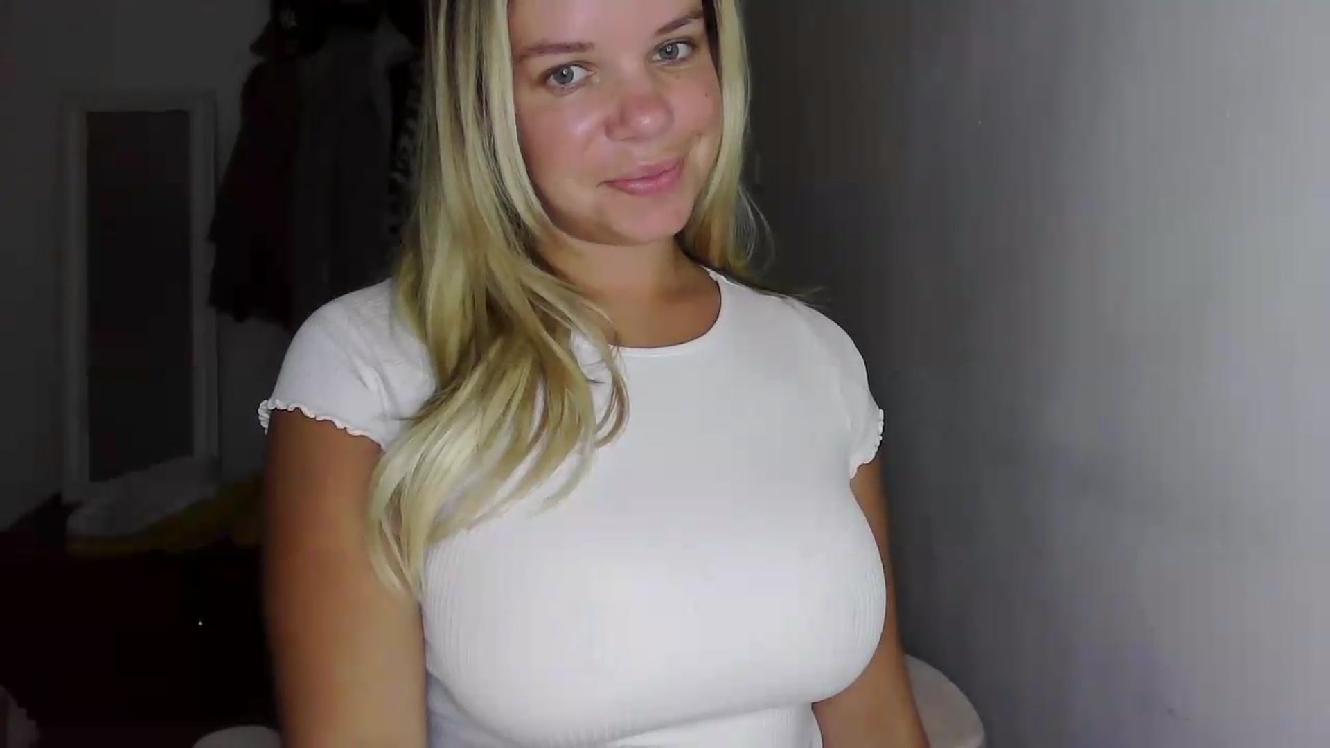Gallery image thumbnail from BritishGirl's myfreecams stream on, 06/08/2026, 22:07 image 2 of 20