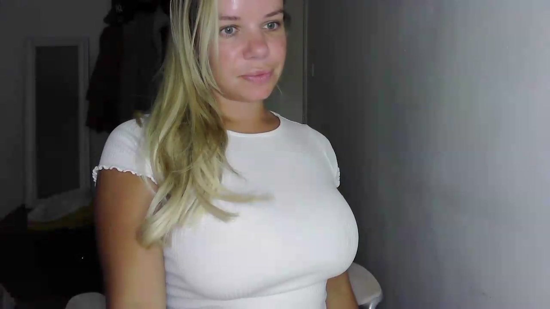 Gallery image thumbnail from BritishGirl's myfreecams stream on, 06/08/2026, 22:07 image 19 of 20