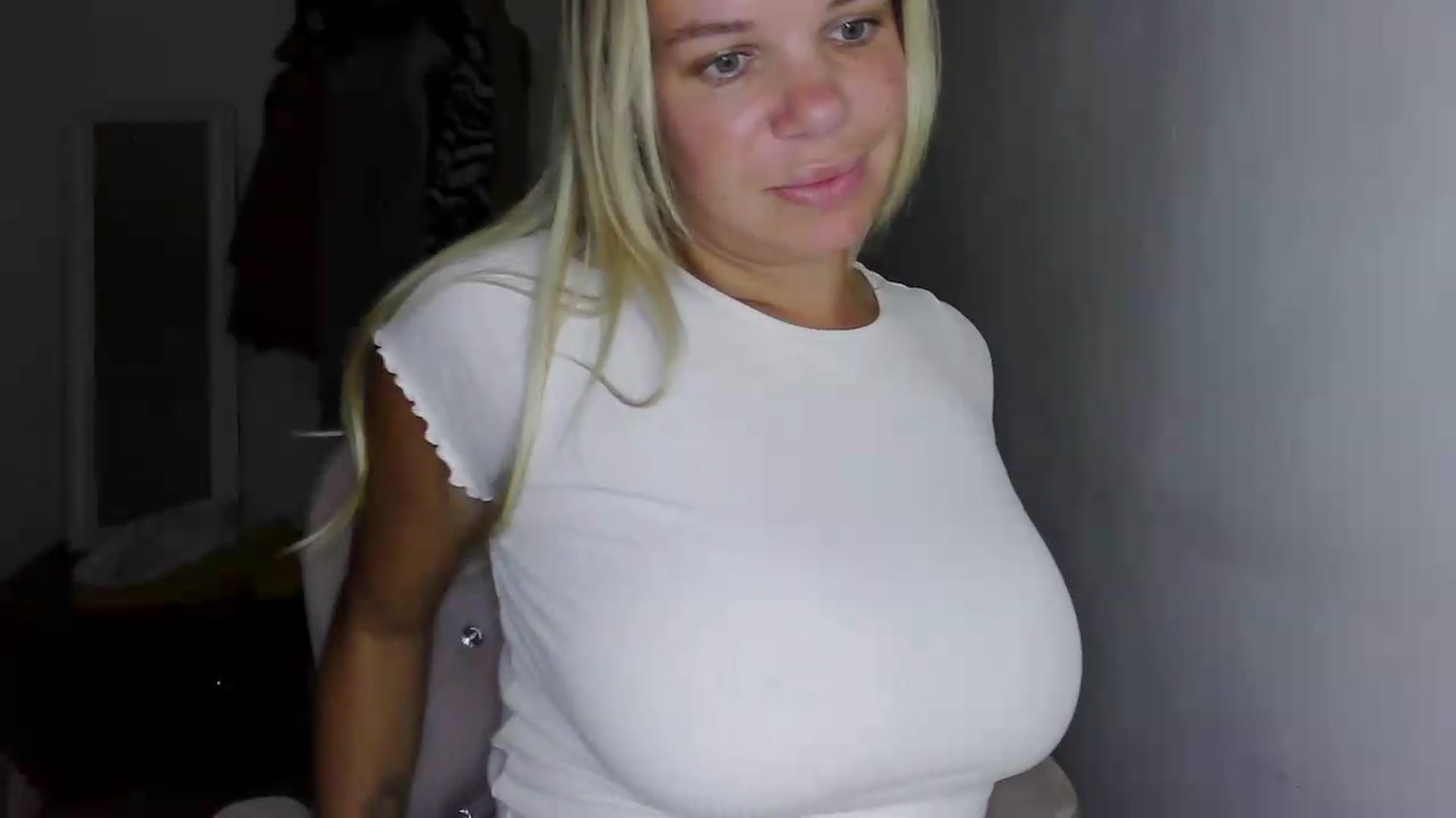 Gallery image thumbnail from BritishGirl's myfreecams stream on, 06/08/2026, 22:07 image 9 of 20