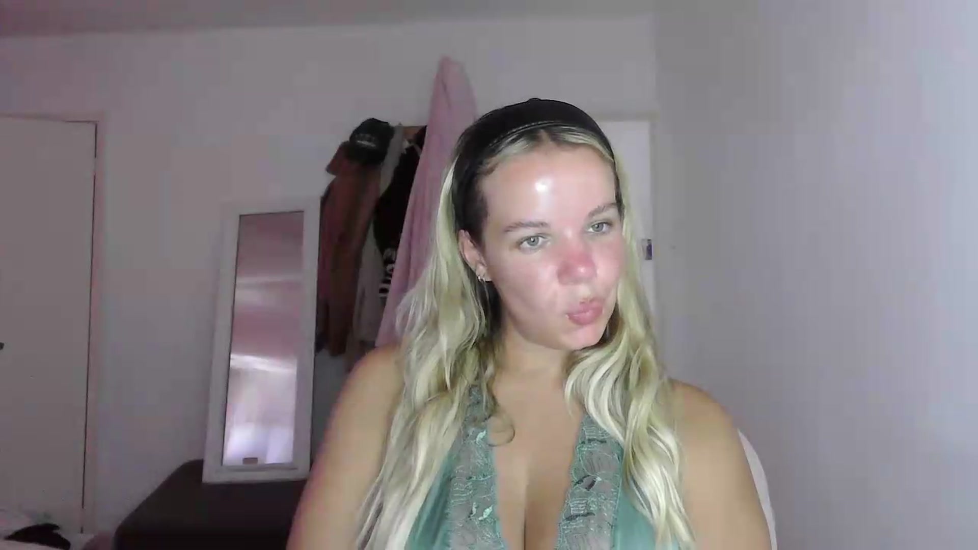 Gallery image thumbnail from BritishGirl's myfreecams stream on, 06/18/2026, 18:07 image 2 of 20