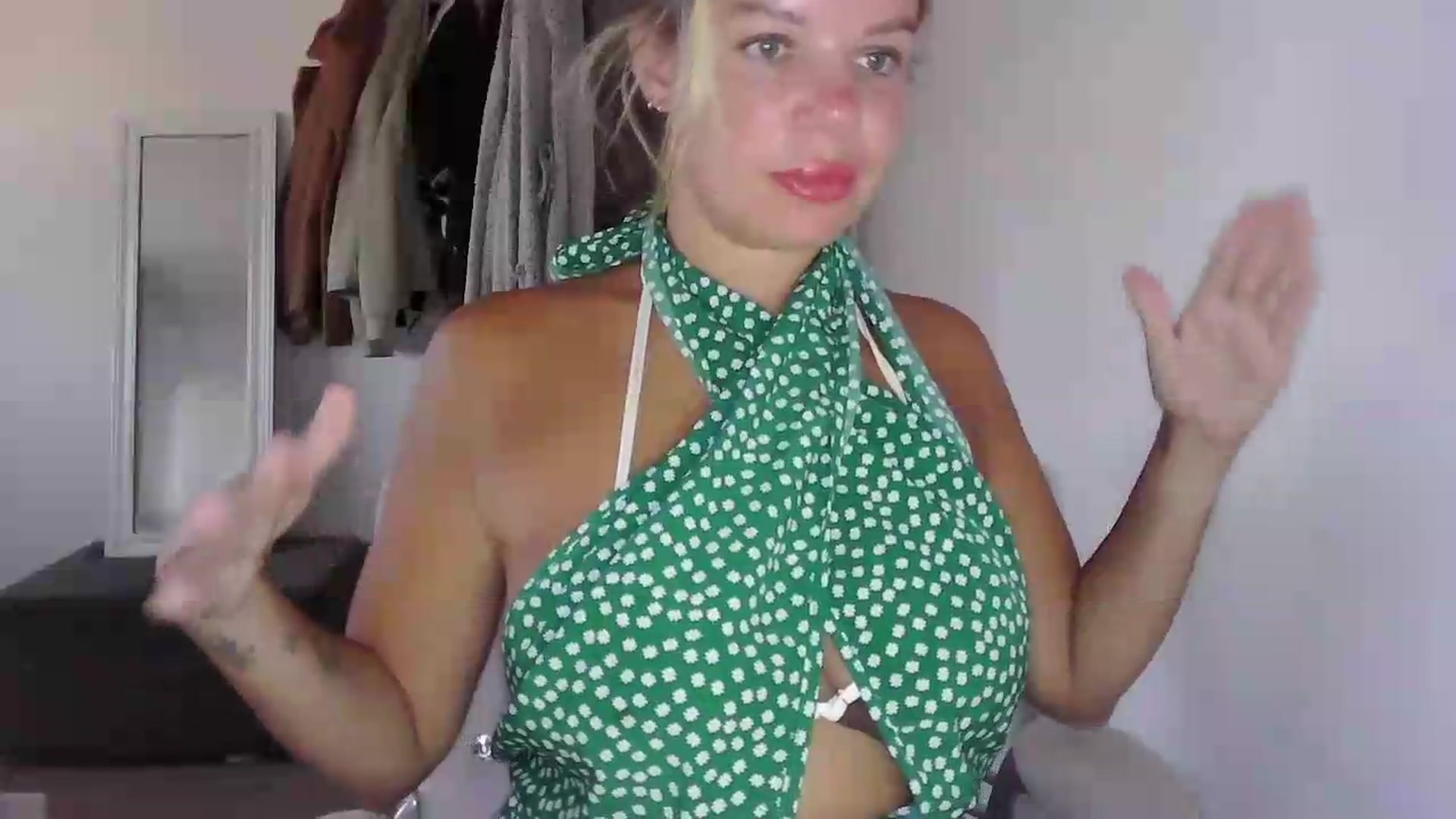 Gallery image thumbnail from BritishGirl's myfreecams stream on, 08/12/2026, 18:18 image 19 of 20