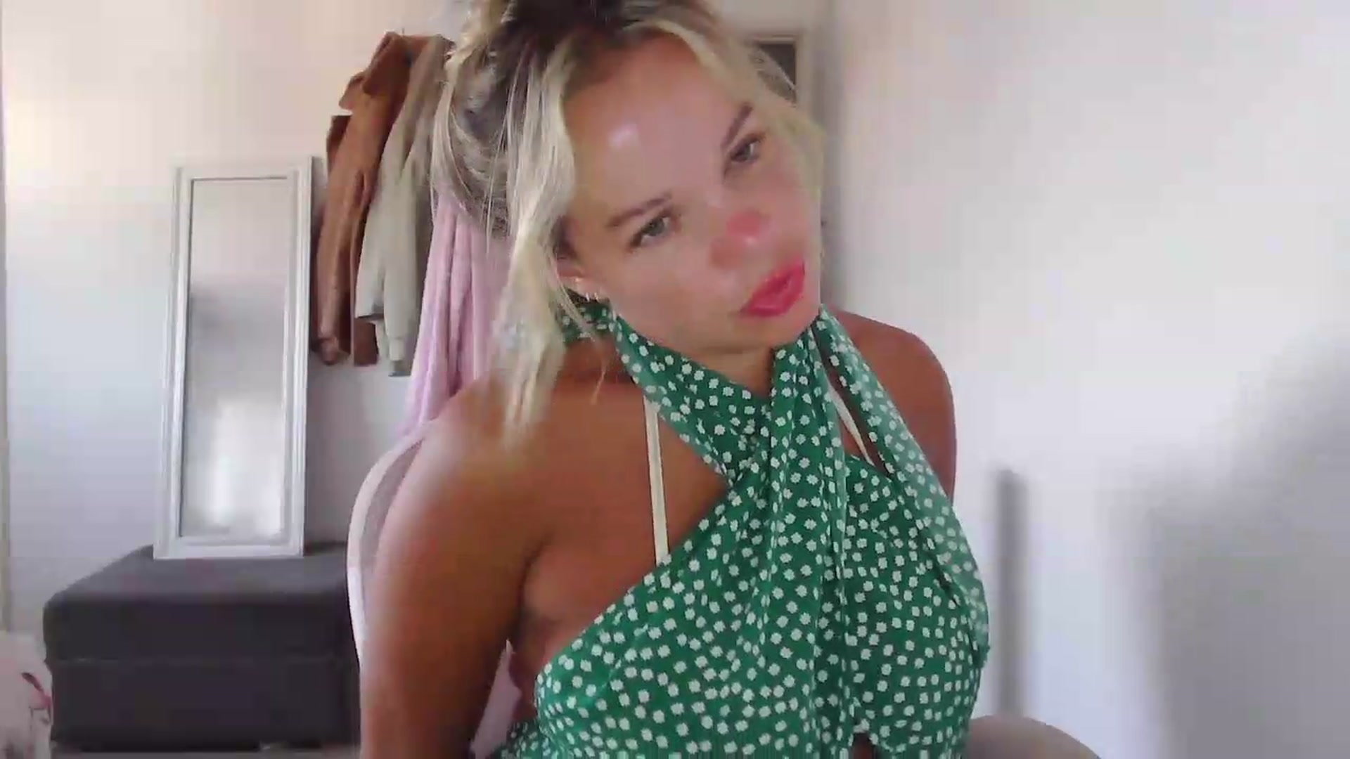 Gallery image thumbnail from BritishGirl's myfreecams stream on, 08/12/2026, 18:18 image 2 of 20