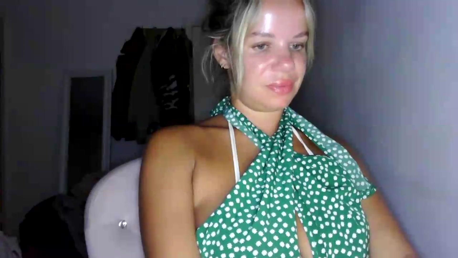 Gallery image thumbnail from BritishGirl's myfreecams stream on, 08/12/2026, 21:44 image 19 of 20
