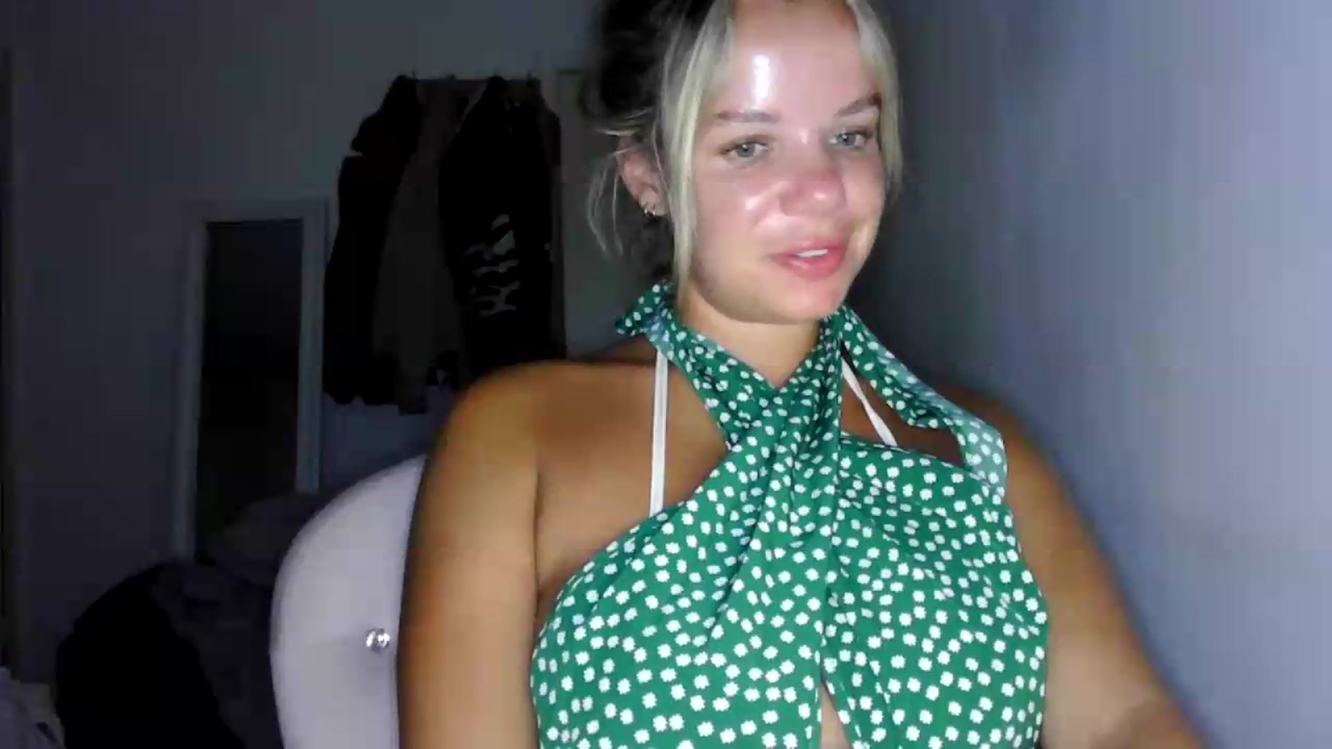 Gallery image thumbnail from BritishGirl's myfreecams stream on, 08/12/2026, 21:44 image 12 of 20