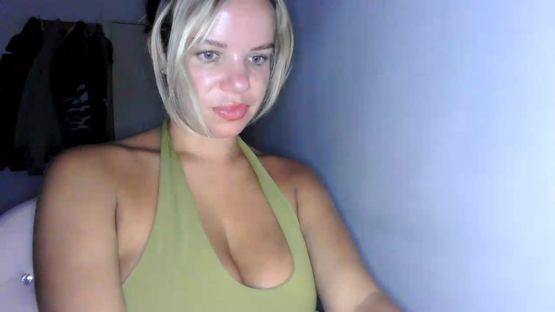Gallery image thumbnail from BritishGirl's myfreecams stream on, 08/17/2026, 21:07 image 16 of 20