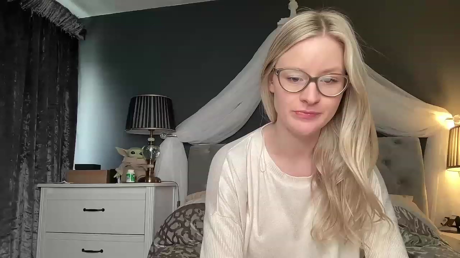 Gallery image thumbnail from BritishGracie's myfreecams stream on, 02/24/2023, 12:24 image 17 of 20