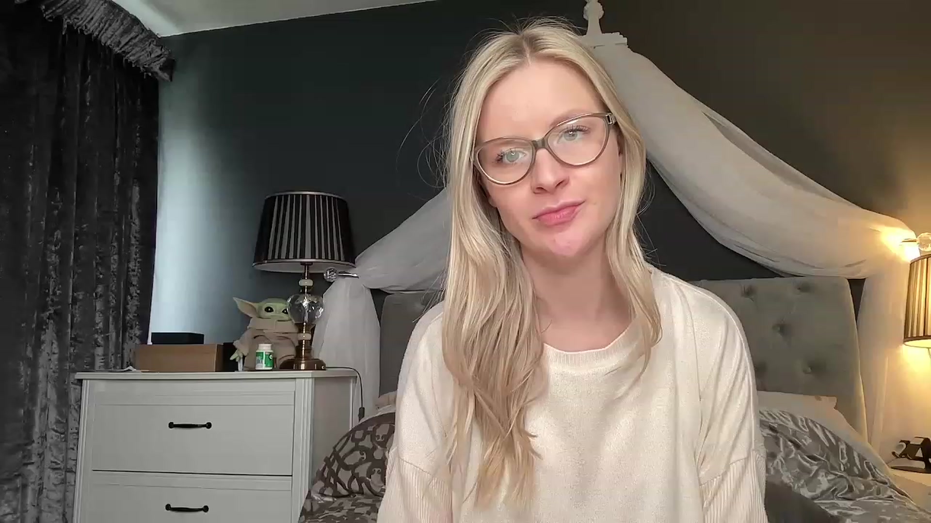 Gallery image thumbnail from BritishGracie's myfreecams stream on, 02/24/2023, 12:24 image 15 of 20