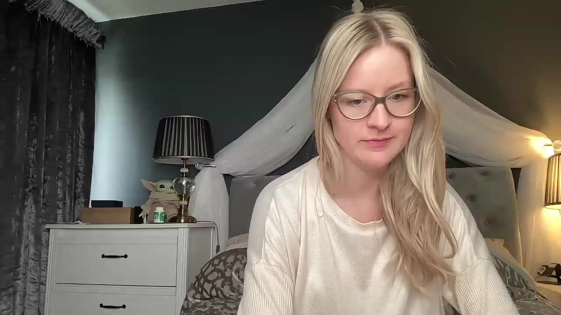 Gallery image thumbnail from BritishGracie's myfreecams stream on, 02/24/2023, 12:24 image 18 of 20