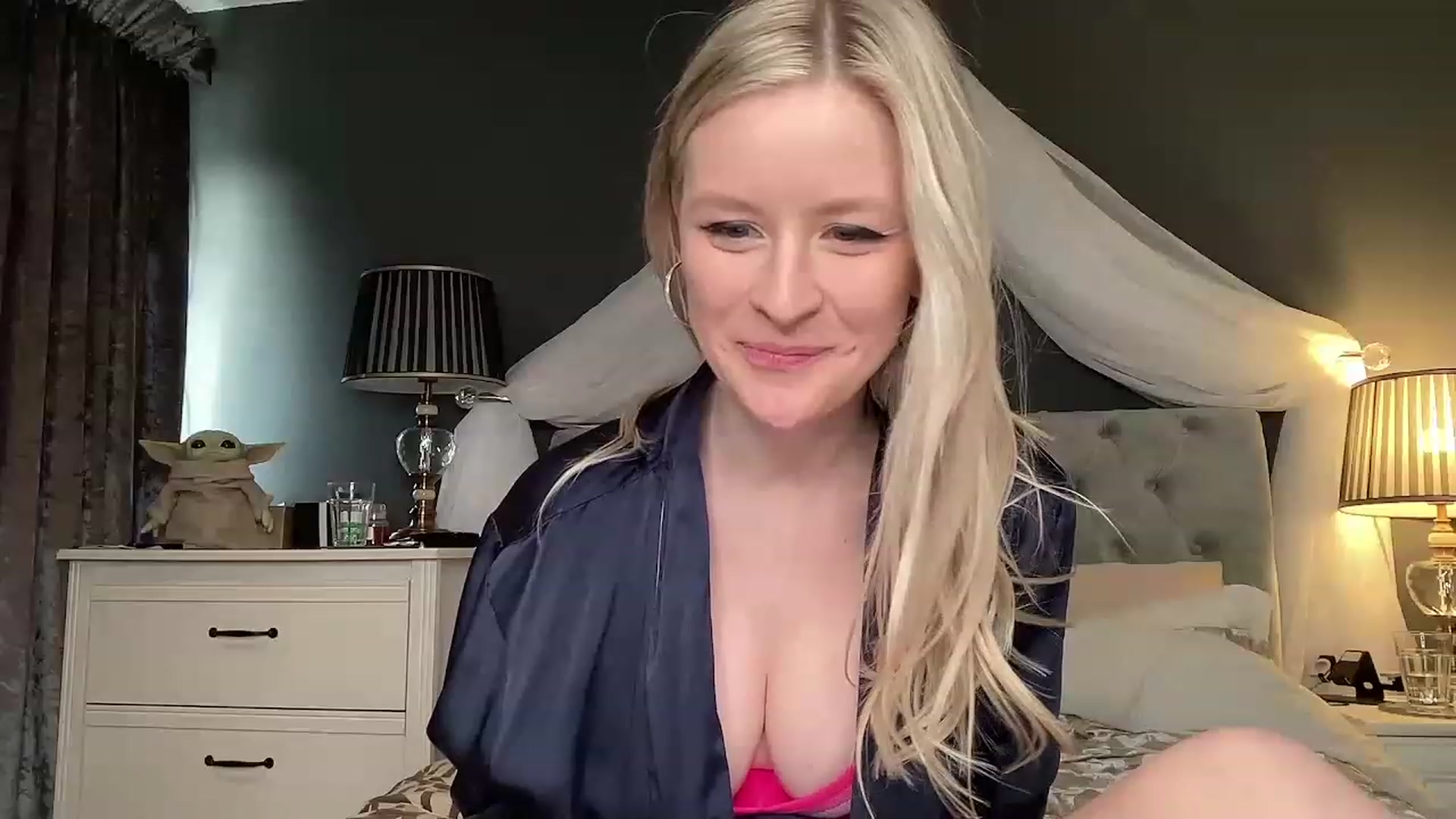 Gallery image thumbnail from BritishGracie's myfreecams stream on, 02/27/2023, 15:46 image 7 of 20