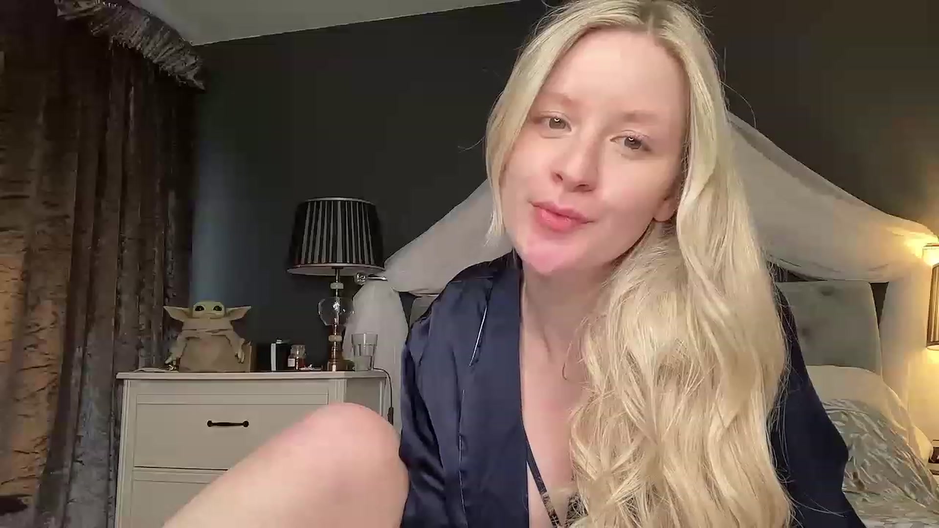 Gallery image thumbnail from BritishGracie's myfreecams stream on, 03/01/2023, 17:25 image 9 of 20