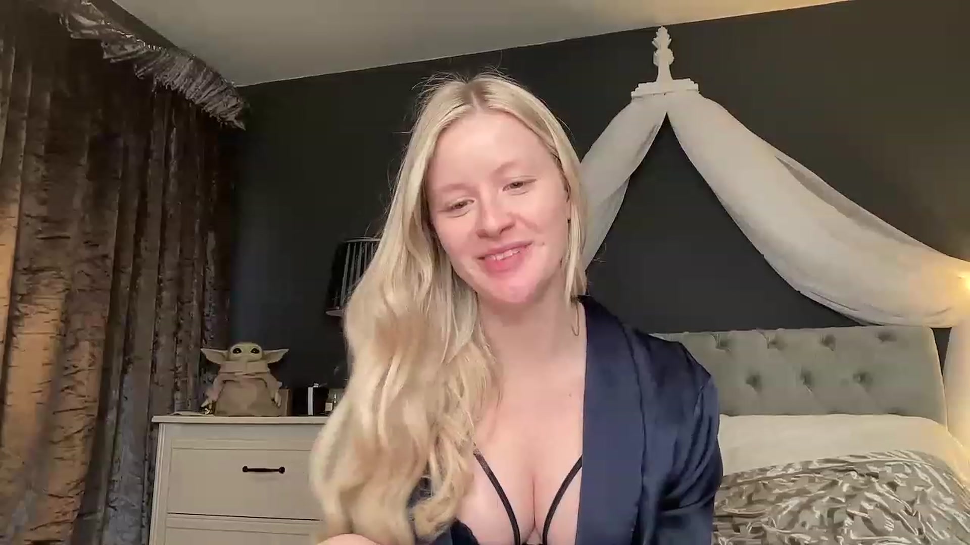 Gallery image thumbnail from BritishGracie's myfreecams stream on, 03/01/2023, 17:25 image 19 of 20