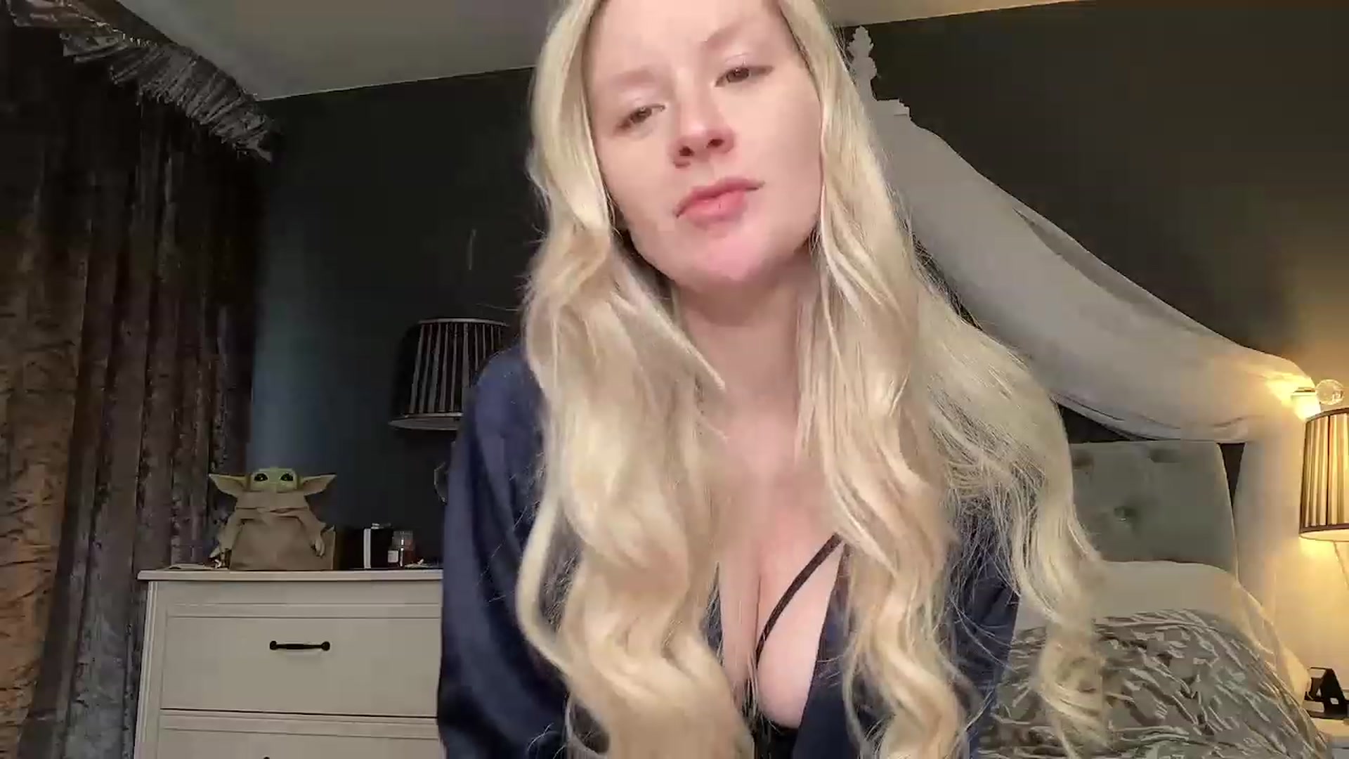 Gallery image thumbnail from BritishGracie's myfreecams stream on, 03/01/2023, 17:25 image 3 of 20