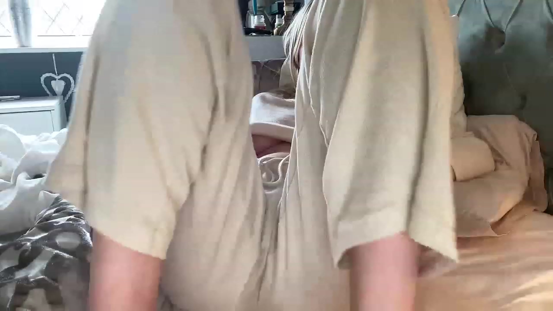 Gallery image thumbnail from BritishGracie's myfreecams stream on, 03/09/2023, 11:38 image 18 of 20