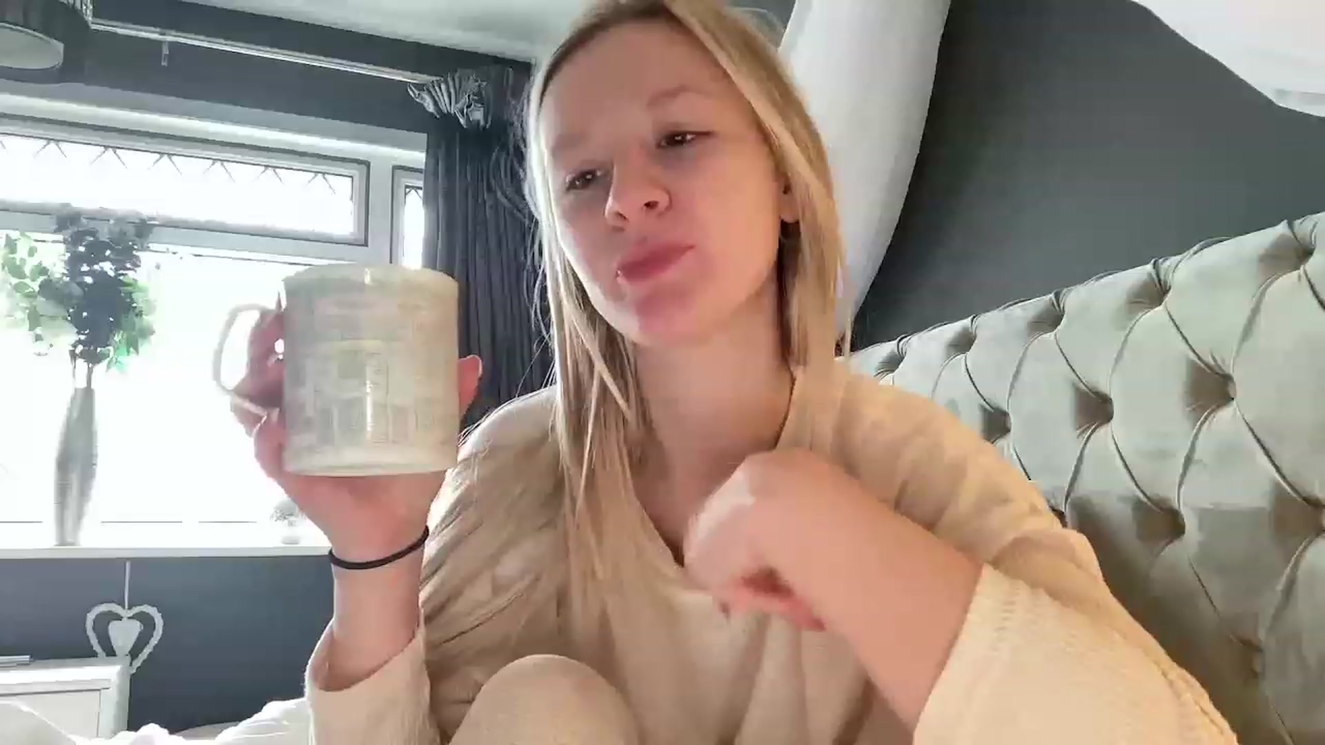 Gallery image thumbnail from BritishGracie's myfreecams stream on, 03/09/2023, 11:38 image 3 of 20