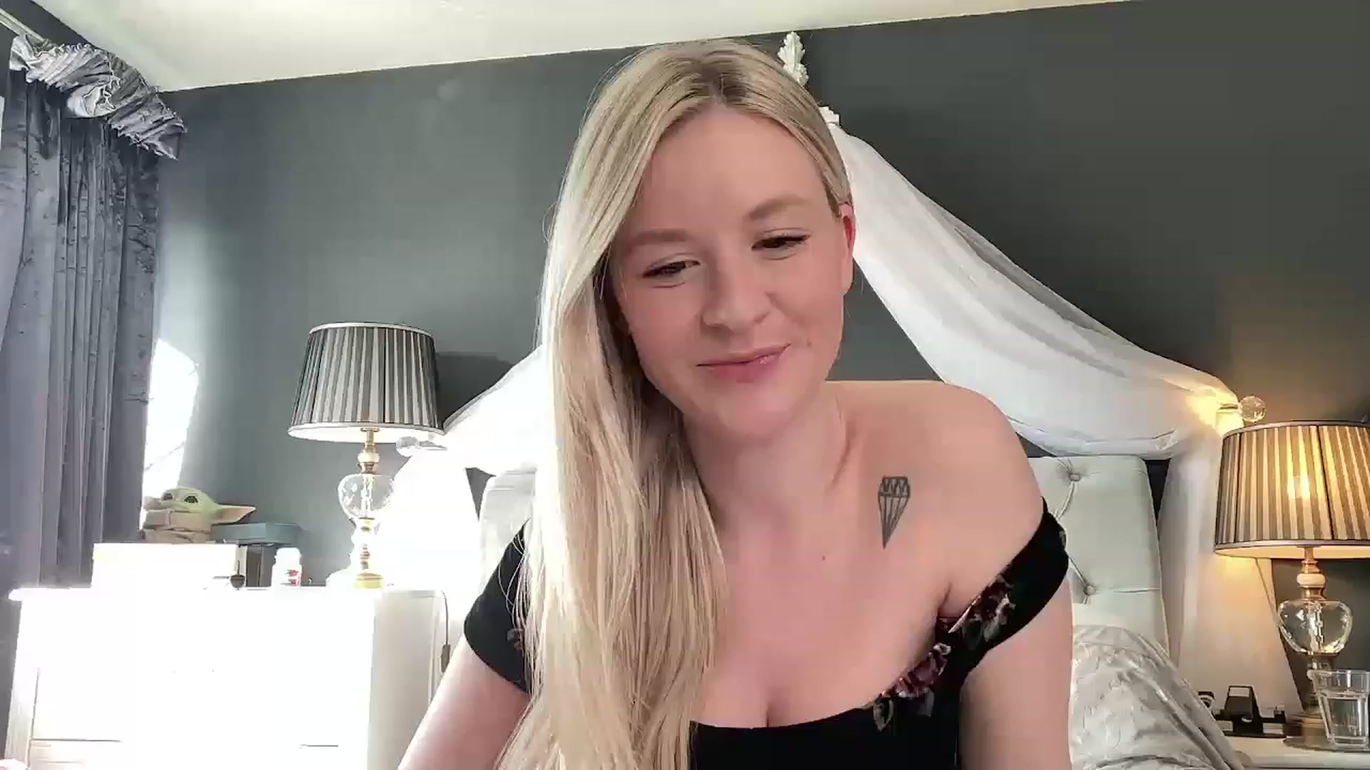 Gallery image thumbnail from BritishGracie's myfreecams stream on, 03/17/2023, 15:27 image 18 of 20