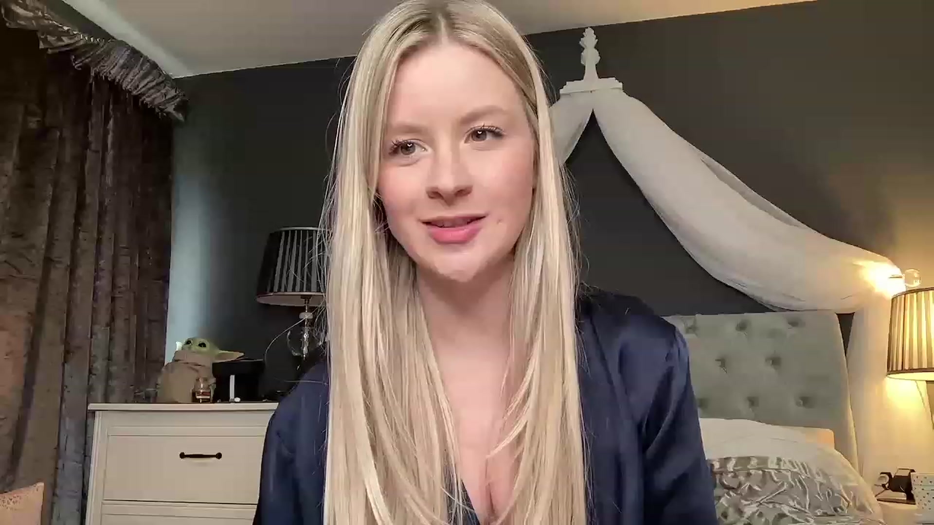 Gallery image thumbnail from BritishGracie's myfreecams stream on, 03/28/2023, 17:27 image 11 of 20