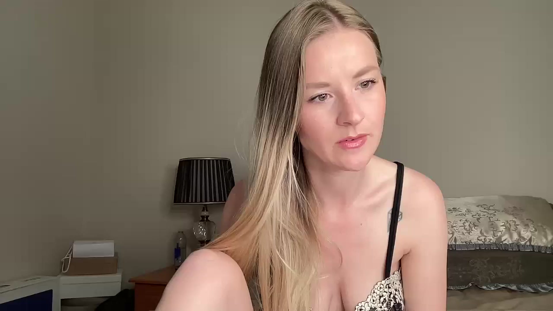Gallery image thumbnail from BritishGracie's myfreecams stream on, 06/08/2024, 12:10 image 2 of 20