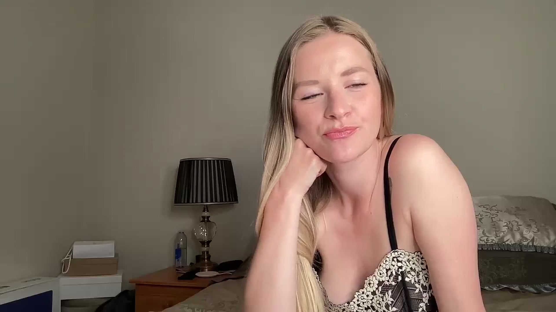 Gallery image thumbnail from BritishGracie's myfreecams stream on, 06/08/2024, 12:10 image 18 of 20