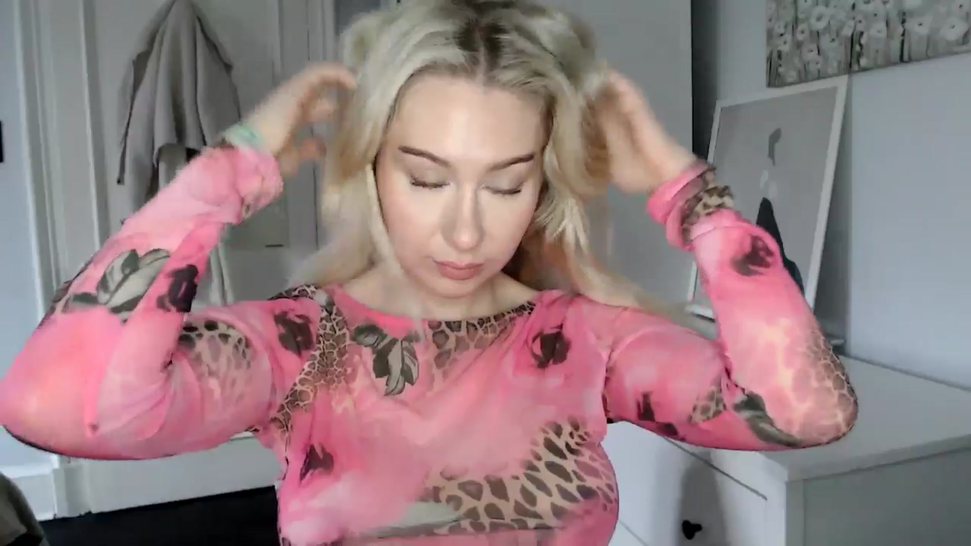 Gallery image thumbnail from British_Cutie's myfreecams stream on, 02/04/2025, 11:22 image 9 of 20