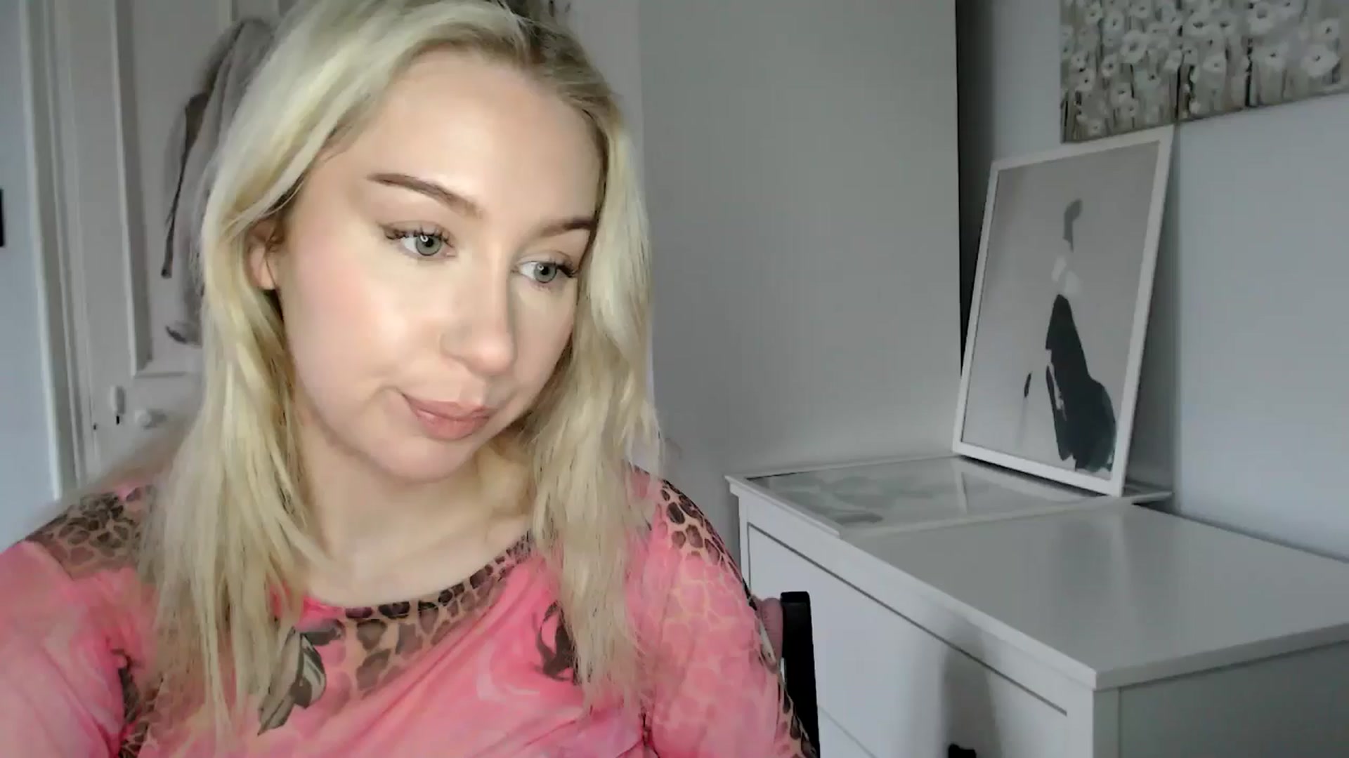 Gallery image thumbnail from British_Cutie's myfreecams stream on, 02/04/2025, 11:22 image 6 of 20