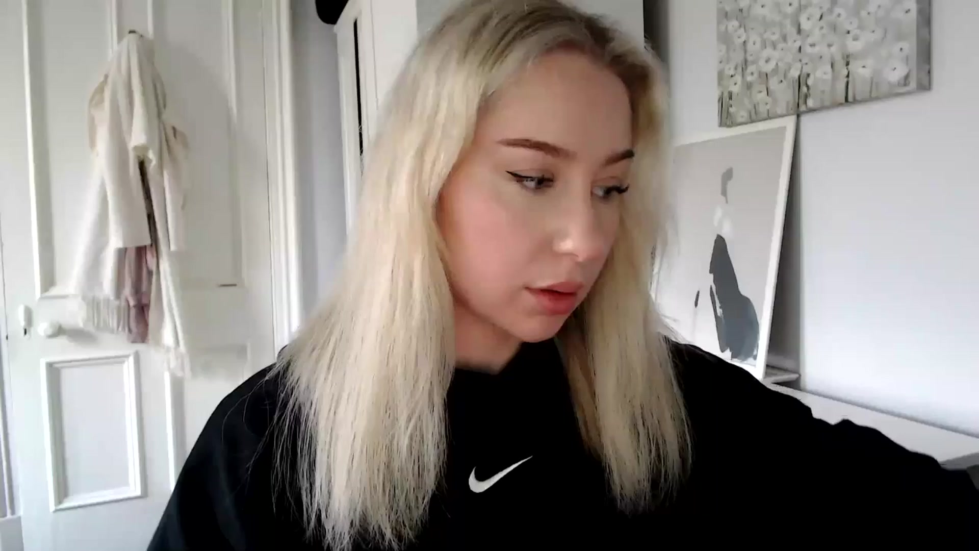 Gallery image thumbnail from British_Cutie's myfreecams stream on, 02/05/2025, 12:14 image 17 of 20