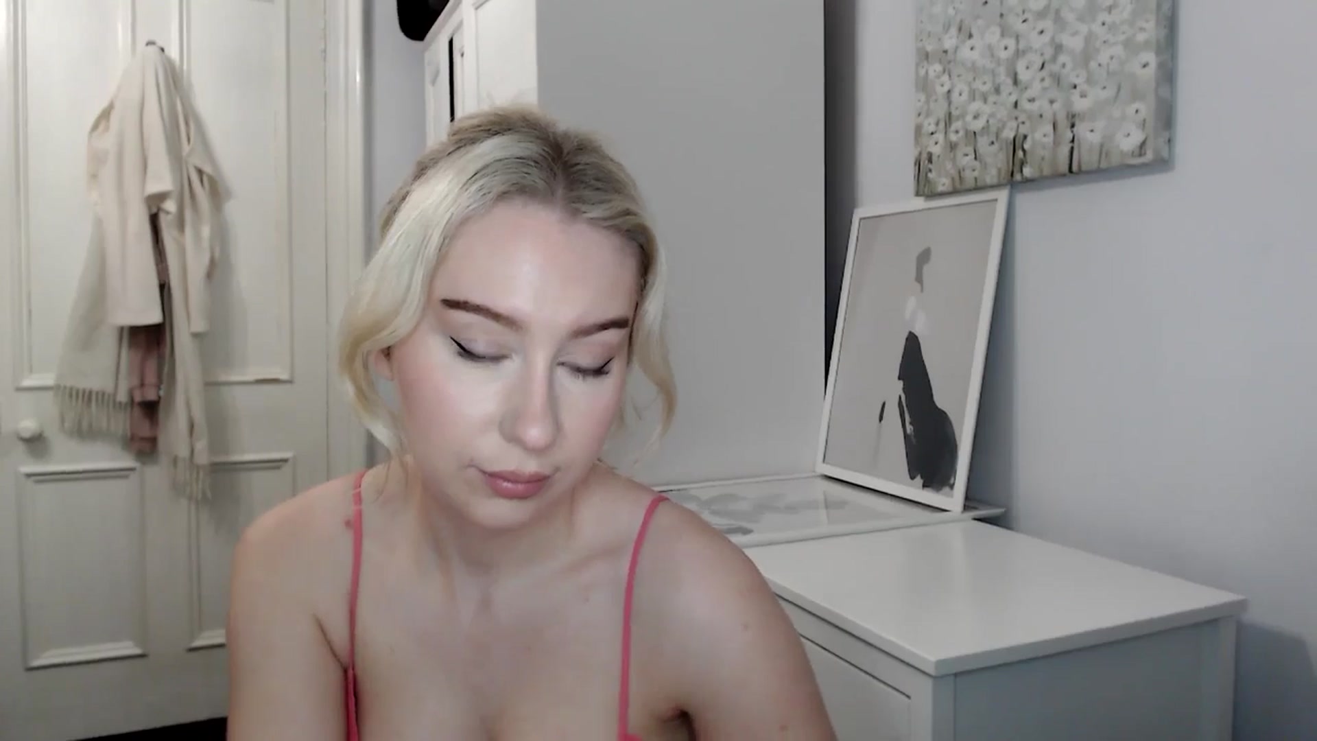 Gallery image thumbnail from British_Cutie's myfreecams stream on, 02/05/2025, 18:35 image 20 of 20