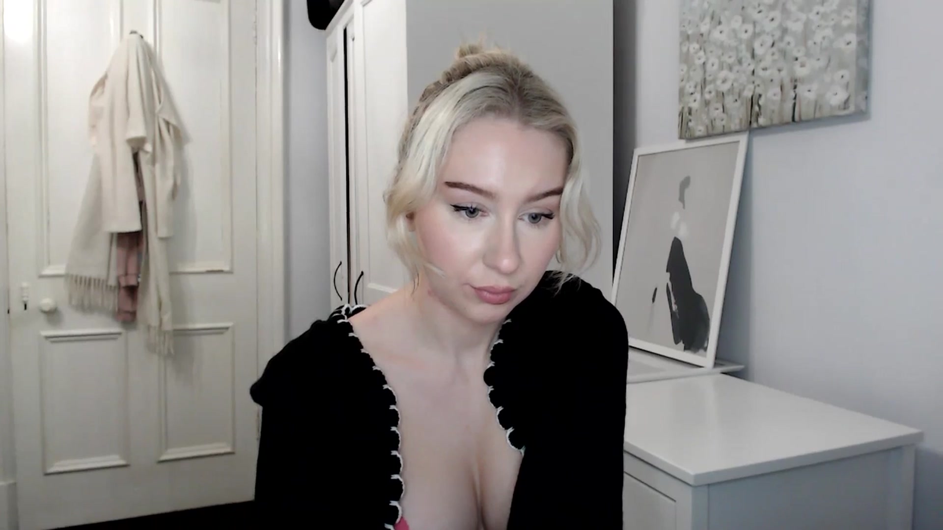 Gallery image thumbnail from British_Cutie's myfreecams stream on, 02/05/2025, 19:24 image 12 of 20