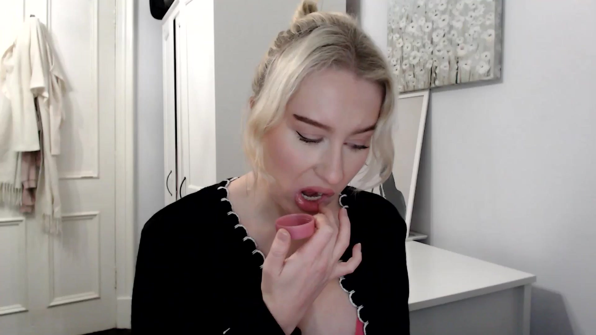 Gallery image thumbnail from British_Cutie's myfreecams stream on, 02/05/2025, 20:38 image 1 of 20
