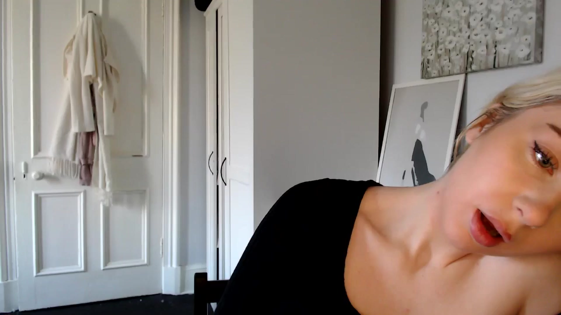 Gallery image thumbnail from British_Cutie's myfreecams stream on, 02/06/2025, 10:56 image 17 of 20