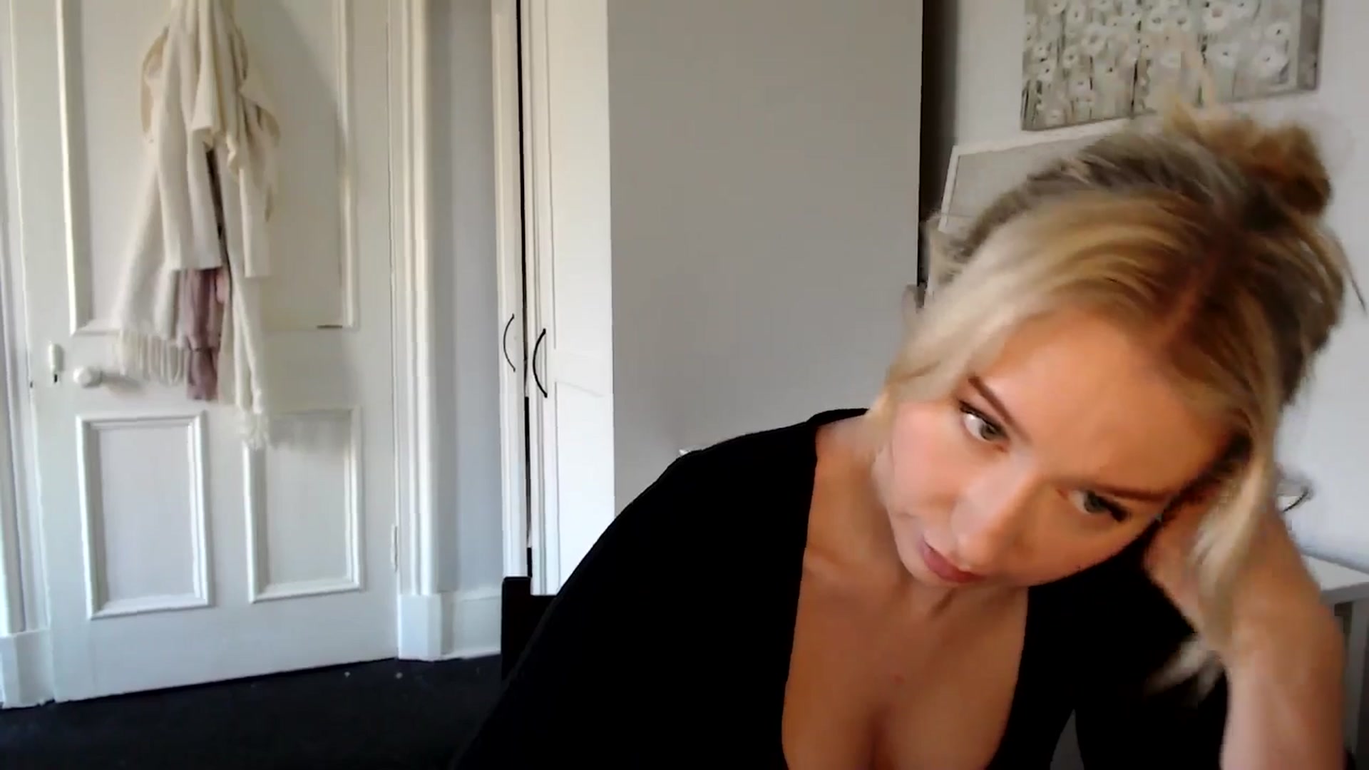 Gallery image thumbnail from British_Cutie's myfreecams stream on, 02/06/2025, 11:25 image 20 of 20