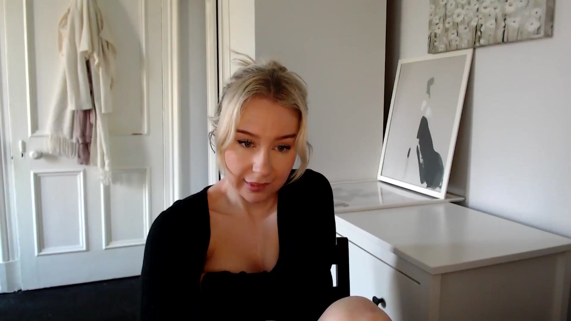 Gallery image thumbnail from British_Cutie's myfreecams stream on, 02/06/2025, 11:25 image 15 of 20