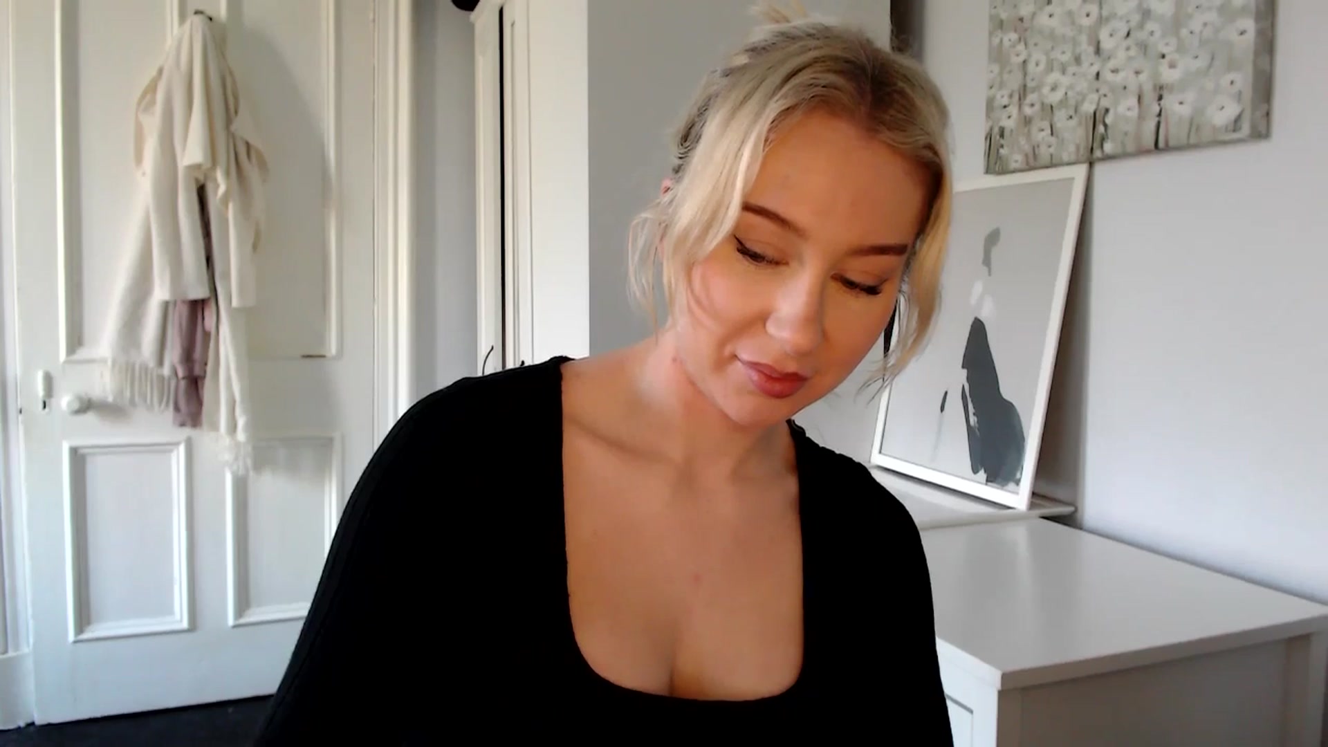 Gallery image thumbnail from British_Cutie's myfreecams stream on, 02/06/2025, 11:25 image 6 of 20