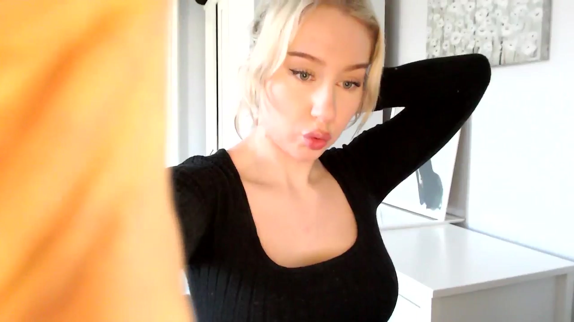 Gallery image thumbnail from British_Cutie's myfreecams stream on, 02/06/2025, 11:25 image 3 of 20