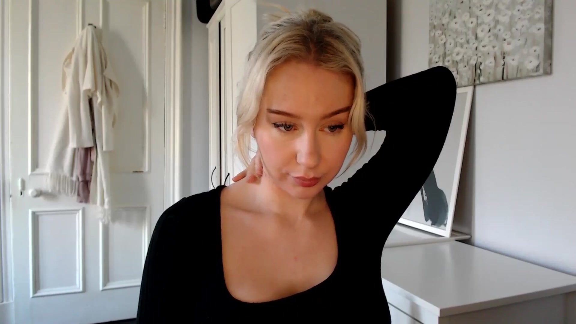Gallery image thumbnail from British_Cutie's myfreecams stream on, 02/06/2025, 11:45 image 4 of 20