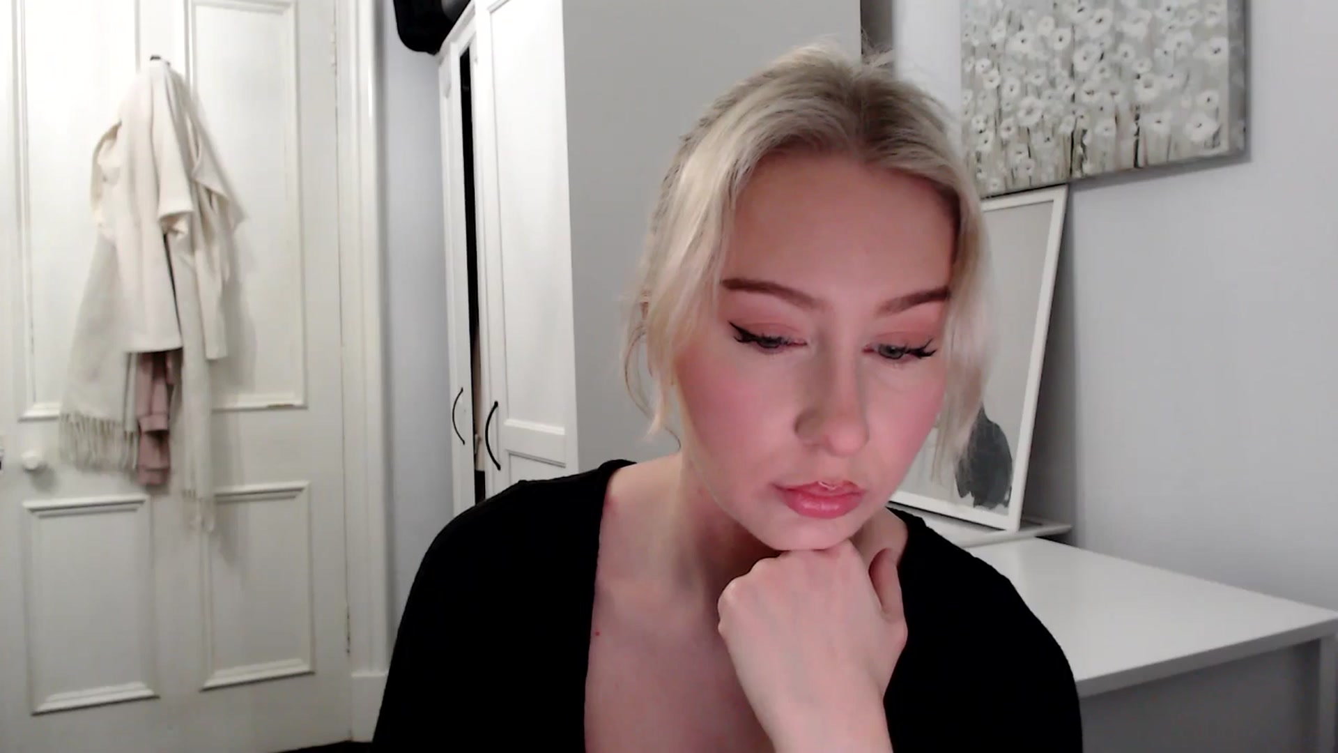 Gallery image thumbnail from British_Cutie's myfreecams stream on, 02/08/2025, 17:38 image 4 of 20