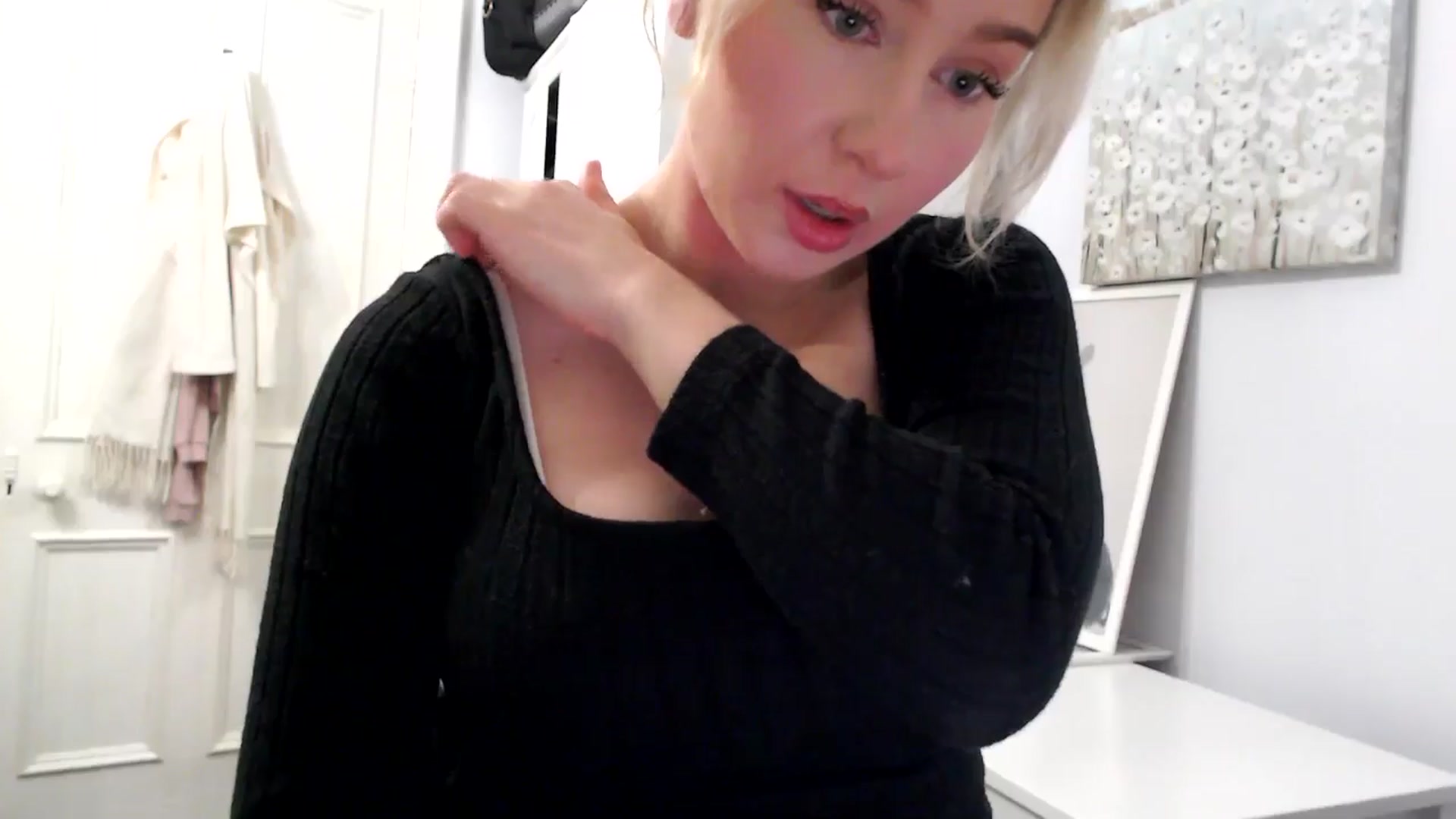 Gallery image thumbnail from British_Cutie's myfreecams stream on, 02/08/2025, 17:38 image 20 of 20