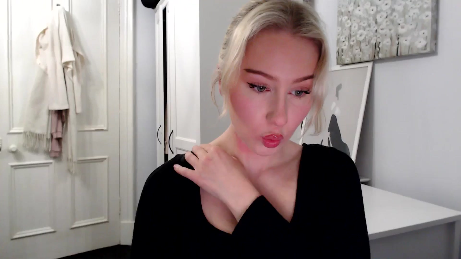 Gallery image thumbnail from British_Cutie's myfreecams stream on, 02/08/2025, 18:04 image 2 of 20