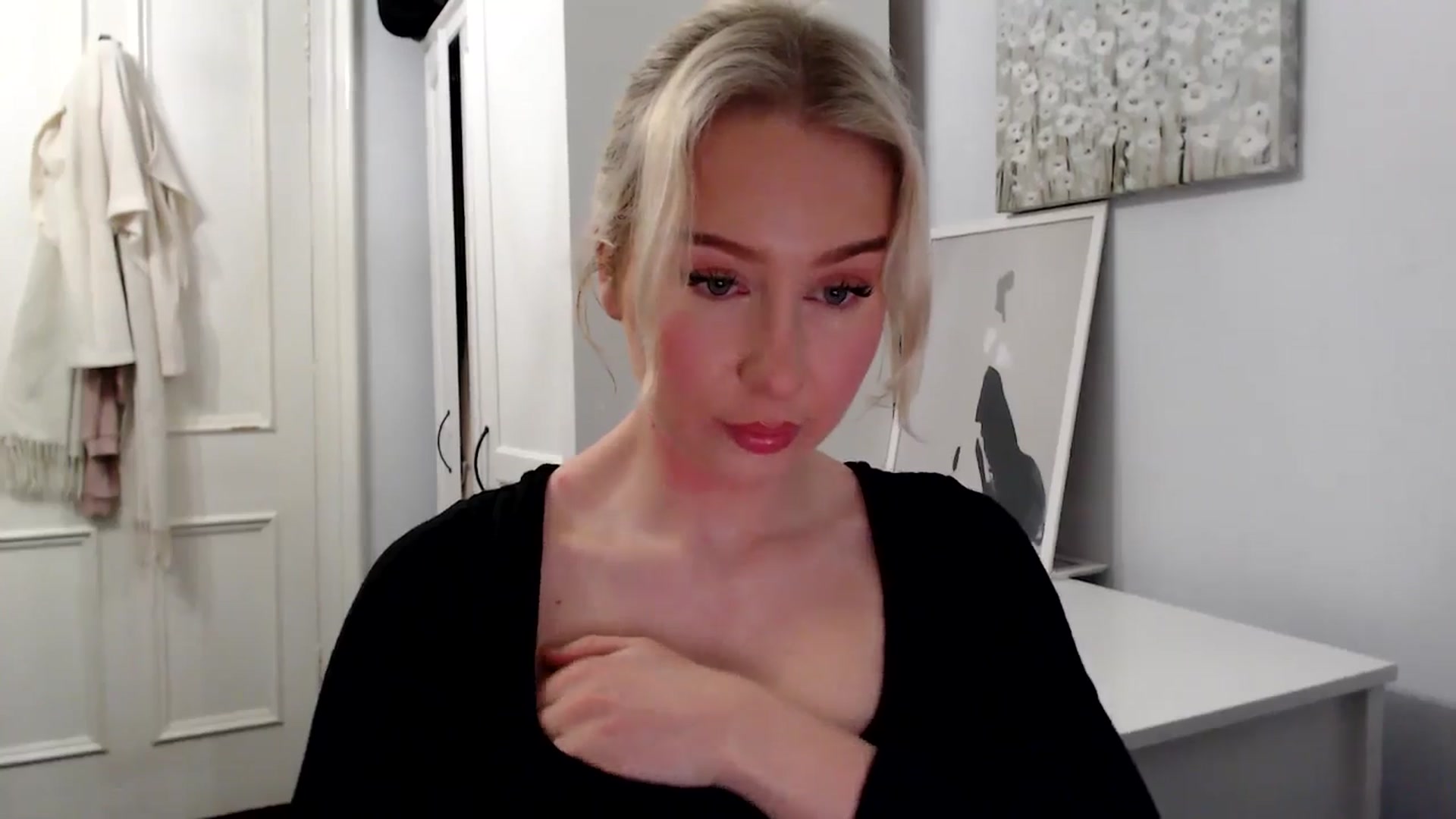 Gallery image thumbnail from British_Cutie's myfreecams stream on, 02/08/2025, 18:27 image 5 of 20