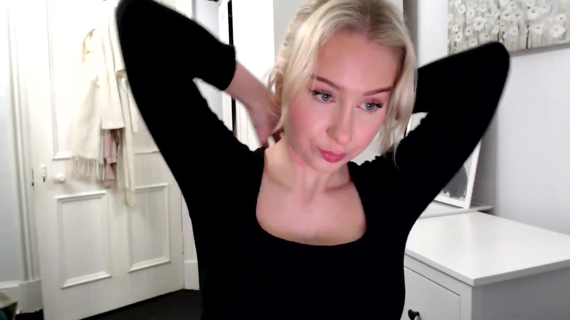 Gallery image thumbnail from British_Cutie's myfreecams stream on, 02/08/2025, 19:21 image 19 of 20