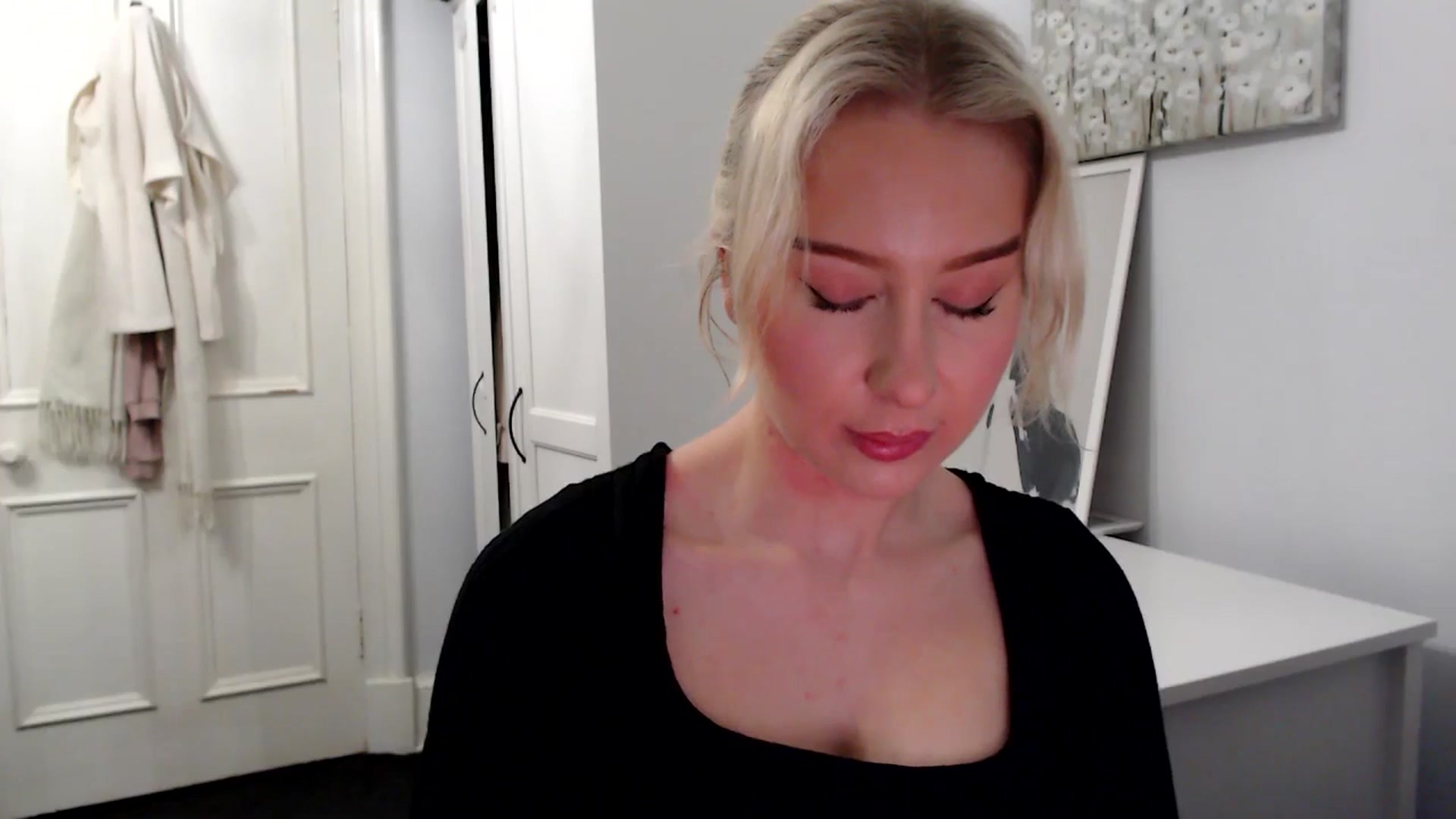Gallery image thumbnail from British_Cutie's myfreecams stream on, 02/08/2025, 19:21 image 17 of 20