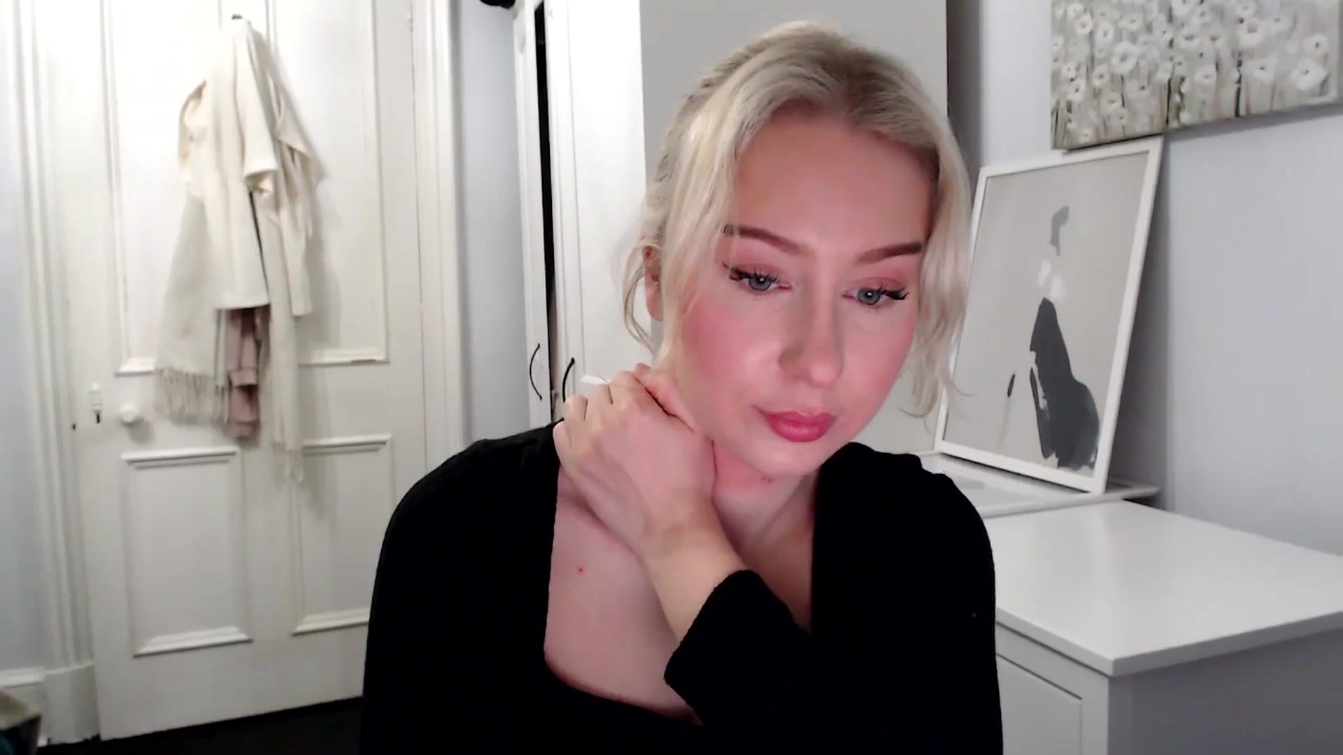 Gallery image thumbnail from British_Cutie's myfreecams stream on, 02/08/2025, 19:21 image 16 of 20