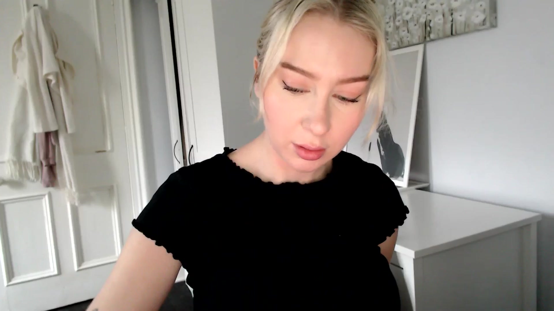 Gallery image thumbnail from British_Cutie's myfreecams stream on, 02/09/2025, 11:58 image 11 of 20
