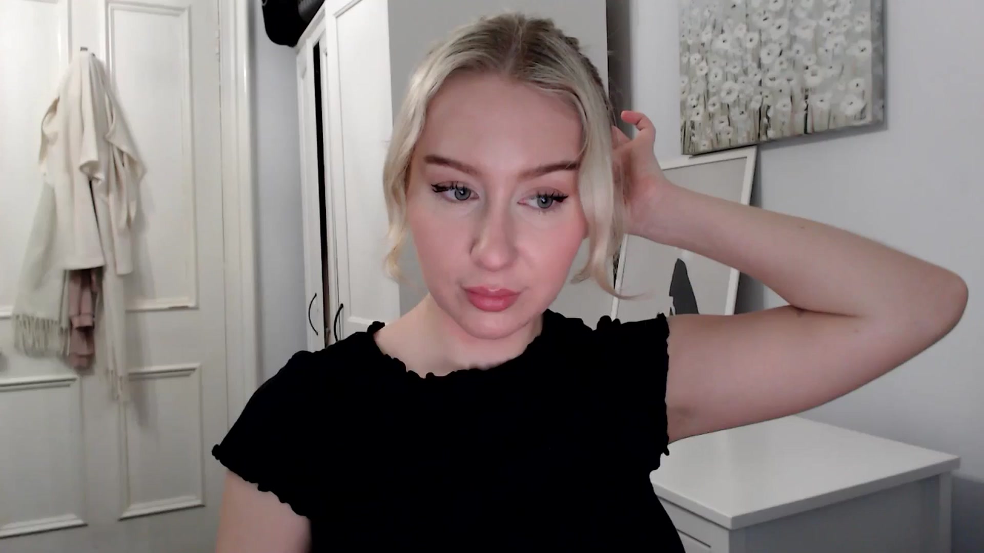 Gallery image thumbnail from British_Cutie's myfreecams stream on, 02/09/2025, 17:02 image 8 of 20