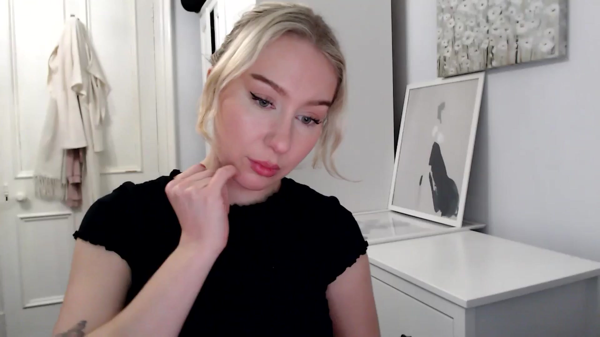 Gallery image thumbnail from British_Cutie's myfreecams stream on, 02/09/2025, 17:02 image 16 of 20