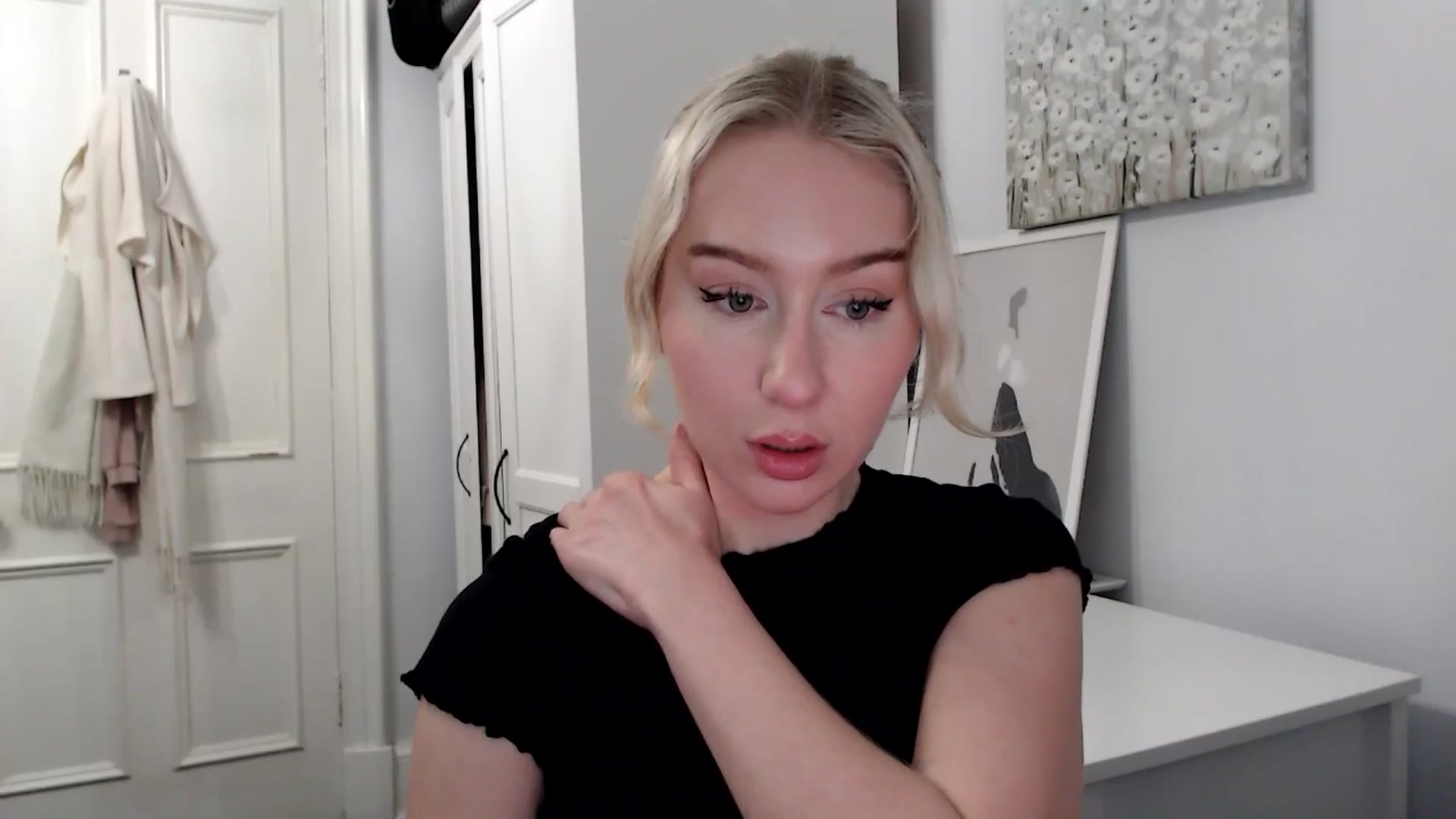 Gallery image thumbnail from British_Cutie's myfreecams stream on, 02/09/2025, 17:02 image 5 of 20