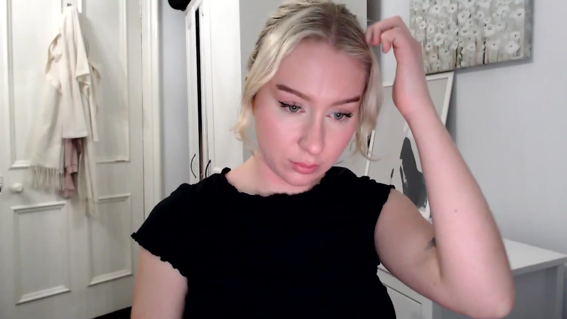 Gallery image thumbnail from British_Cutie's myfreecams stream on, 02/09/2025, 17:41 image 11 of 20