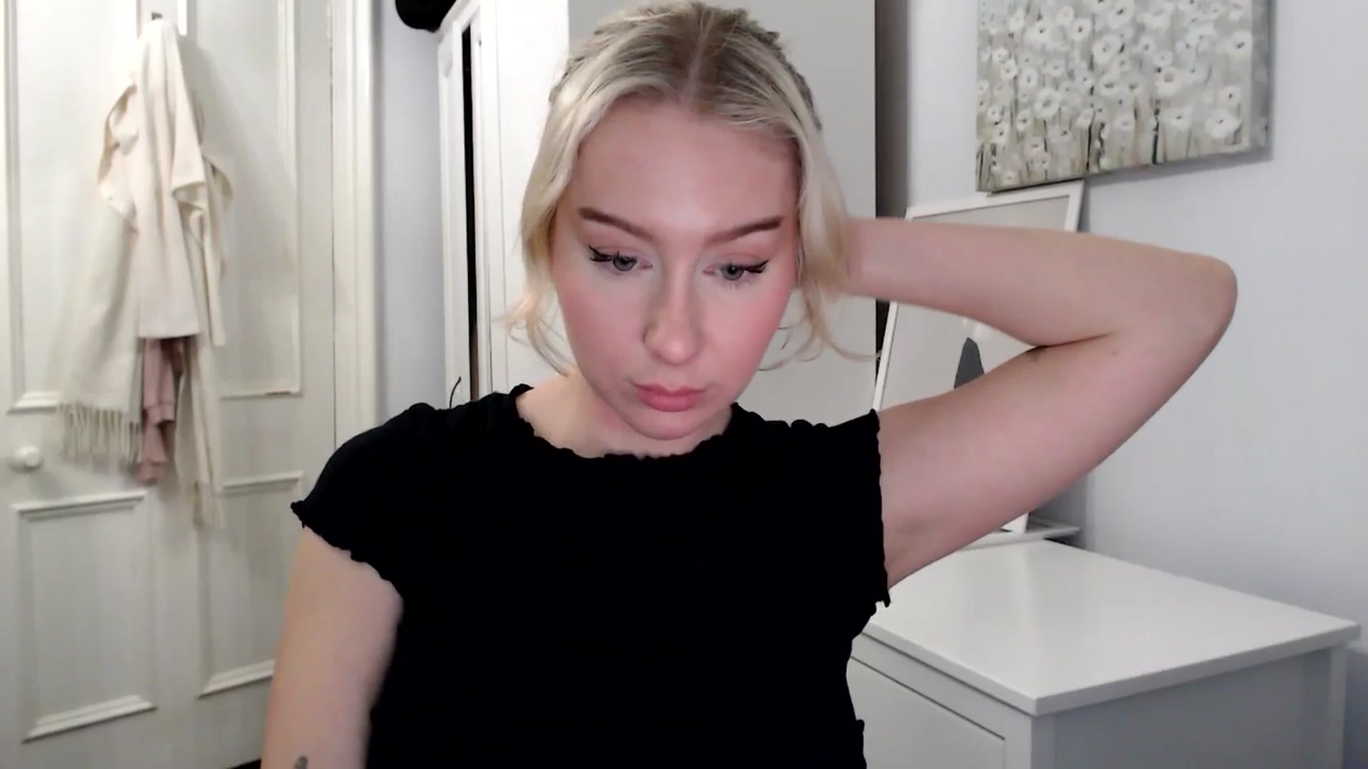 Gallery image thumbnail from British_Cutie's myfreecams stream on, 02/09/2025, 17:41 image 6 of 20