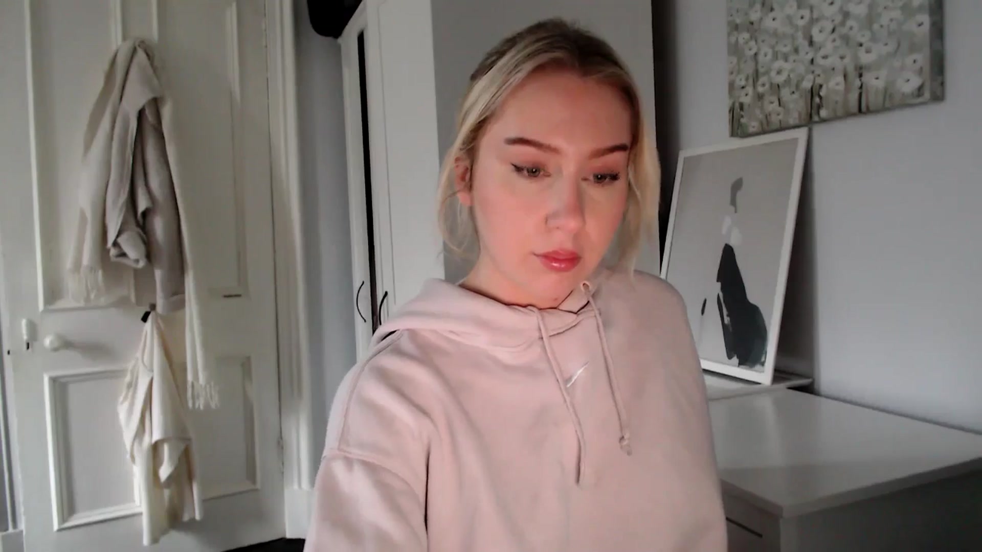 Gallery image thumbnail from British_Cutie's myfreecams stream on, 02/10/2025, 14:35 image 5 of 20