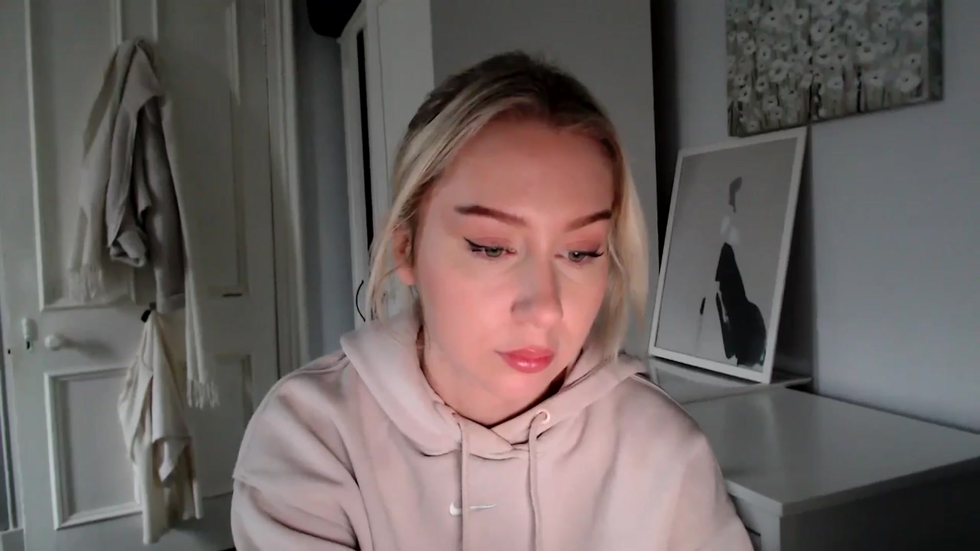 Gallery image thumbnail from British_Cutie's myfreecams stream on, 02/10/2025, 14:35 image 11 of 20